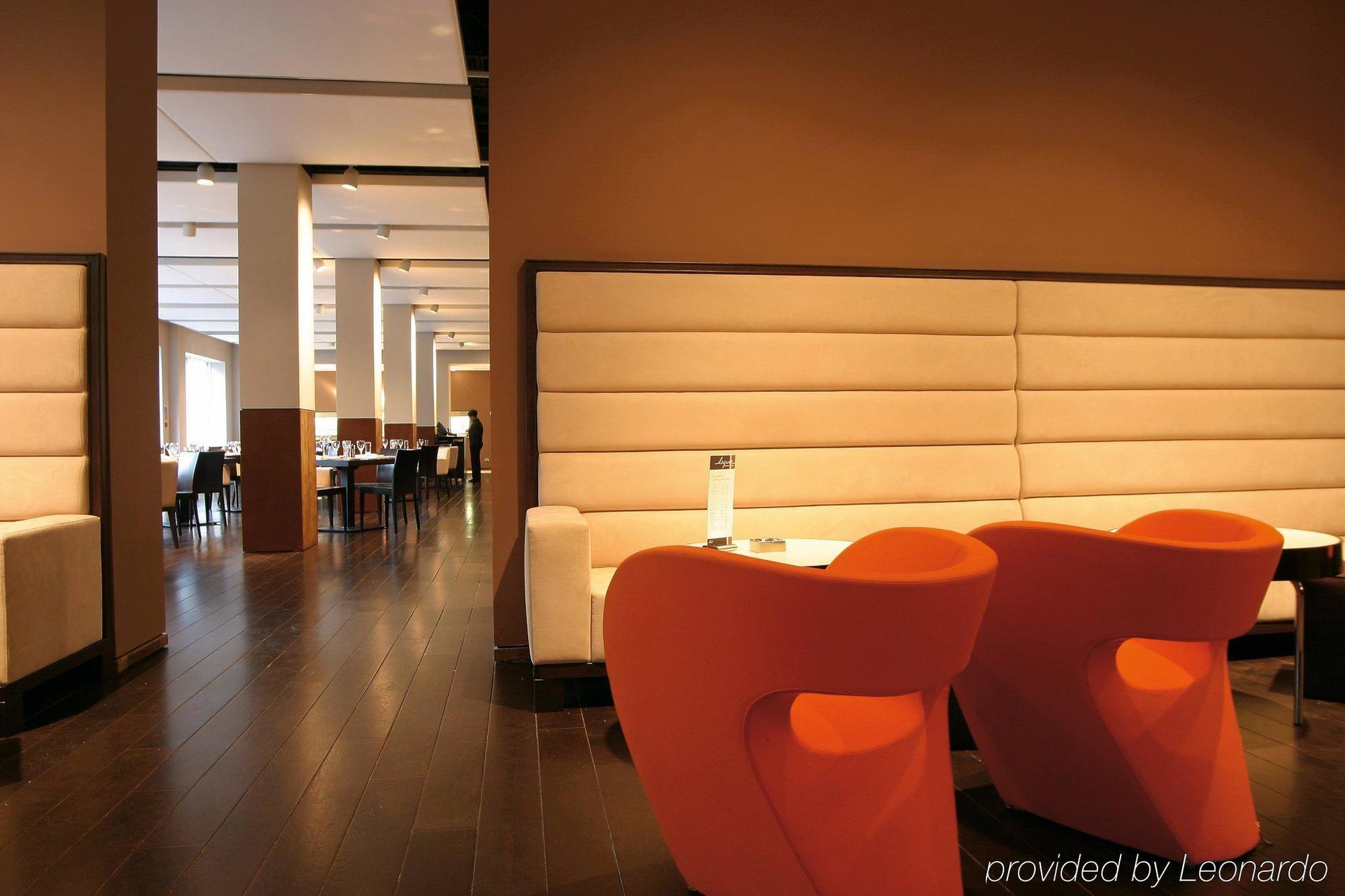 Park Plaza Hotel 4*